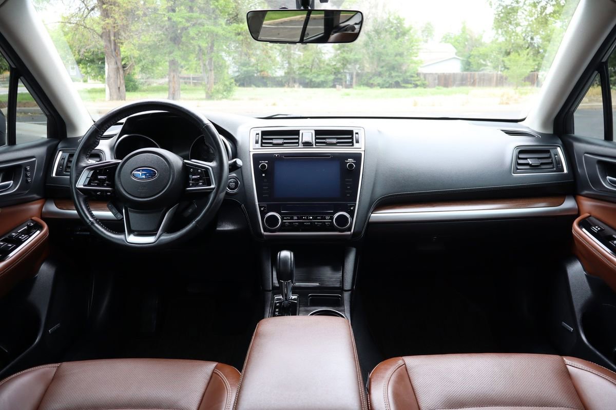 Used 2018 Subaru Outback 2.5i Touring w/ Popular Package #3 AWD/4WD image 16