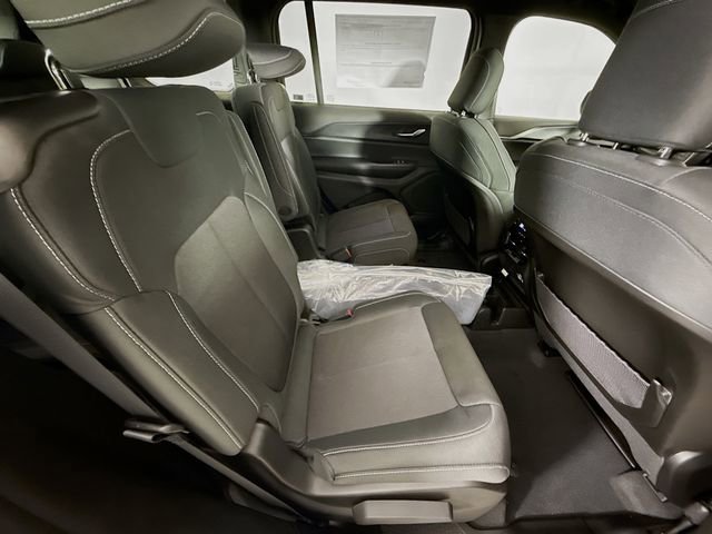 New 2025 Jeep Grand Cherokee L Laredo image 27
