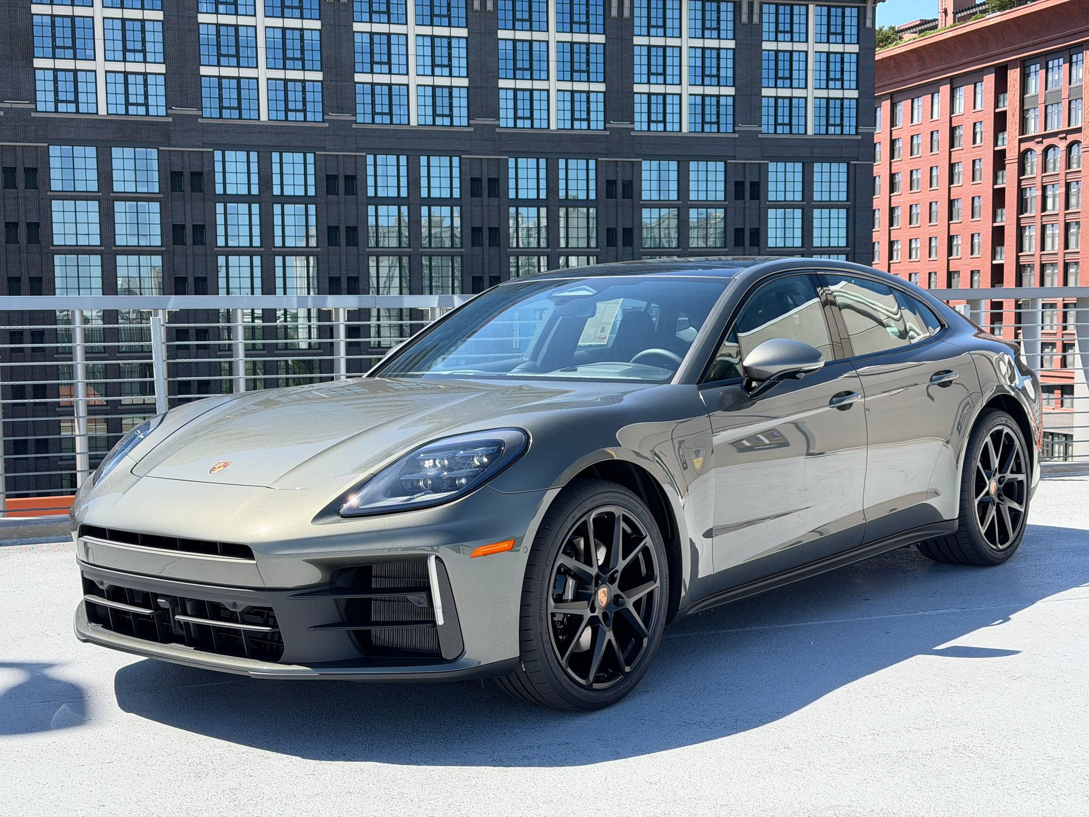 New 2026 Porsche Panamera 4 AWD/4WD image 1