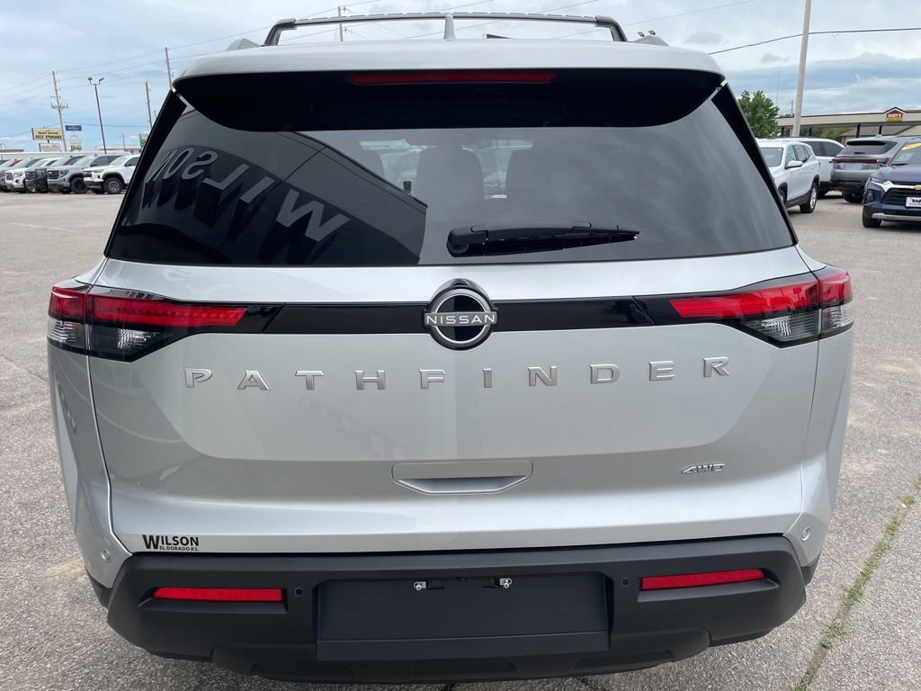 Used 2025 Nissan Pathfinder SV w/ Cargo Package AWD/4WD image 4