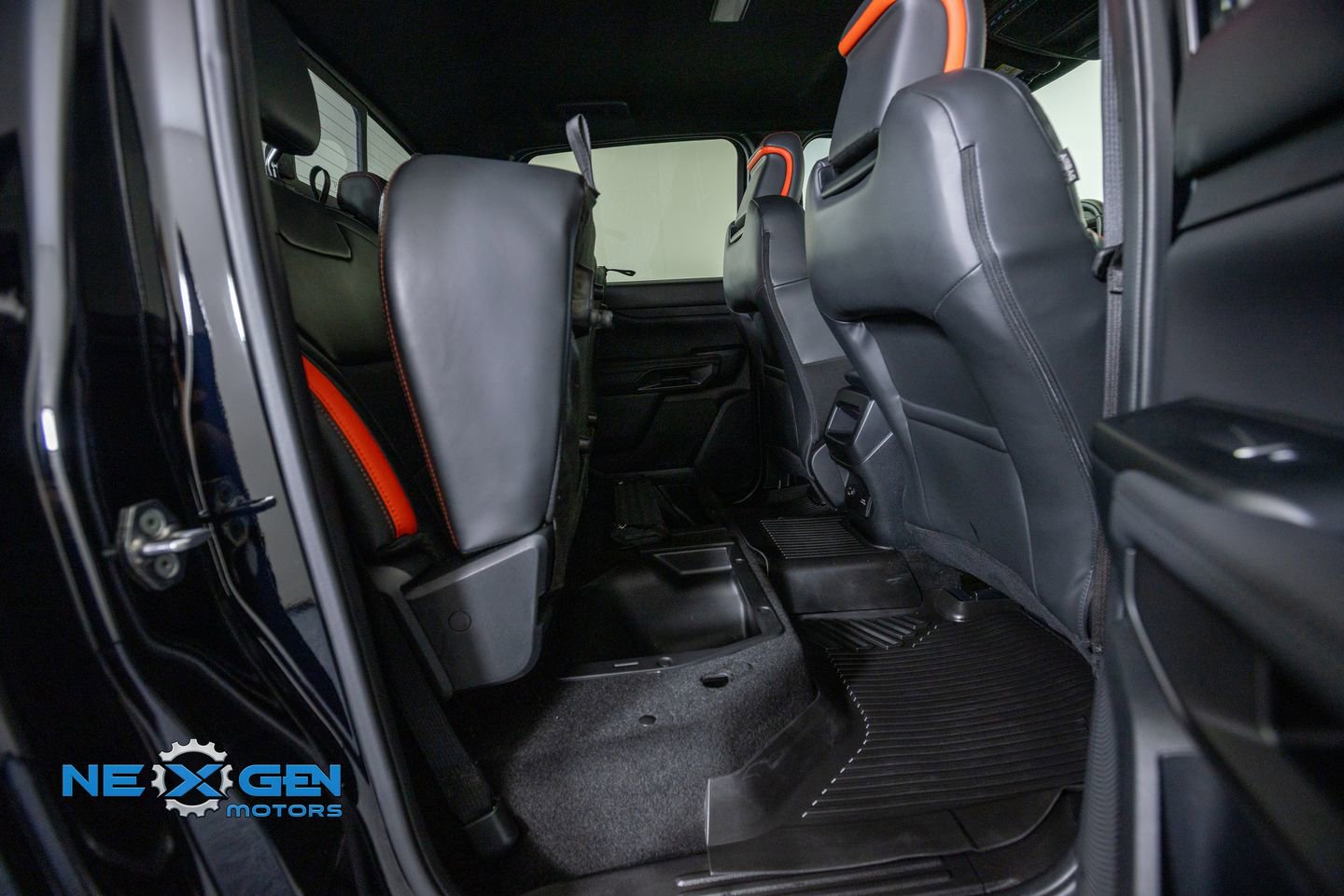 Used 2024 Ford Ranger Raptor AWD/4WD image 37