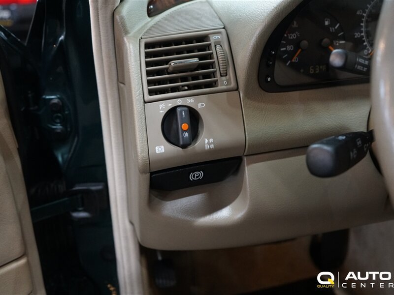 Used 1999 Mercedes-Benz C 230 image 18