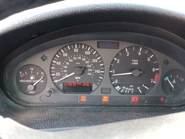 Used 1999 BMW 323i Convertible RWD image 9