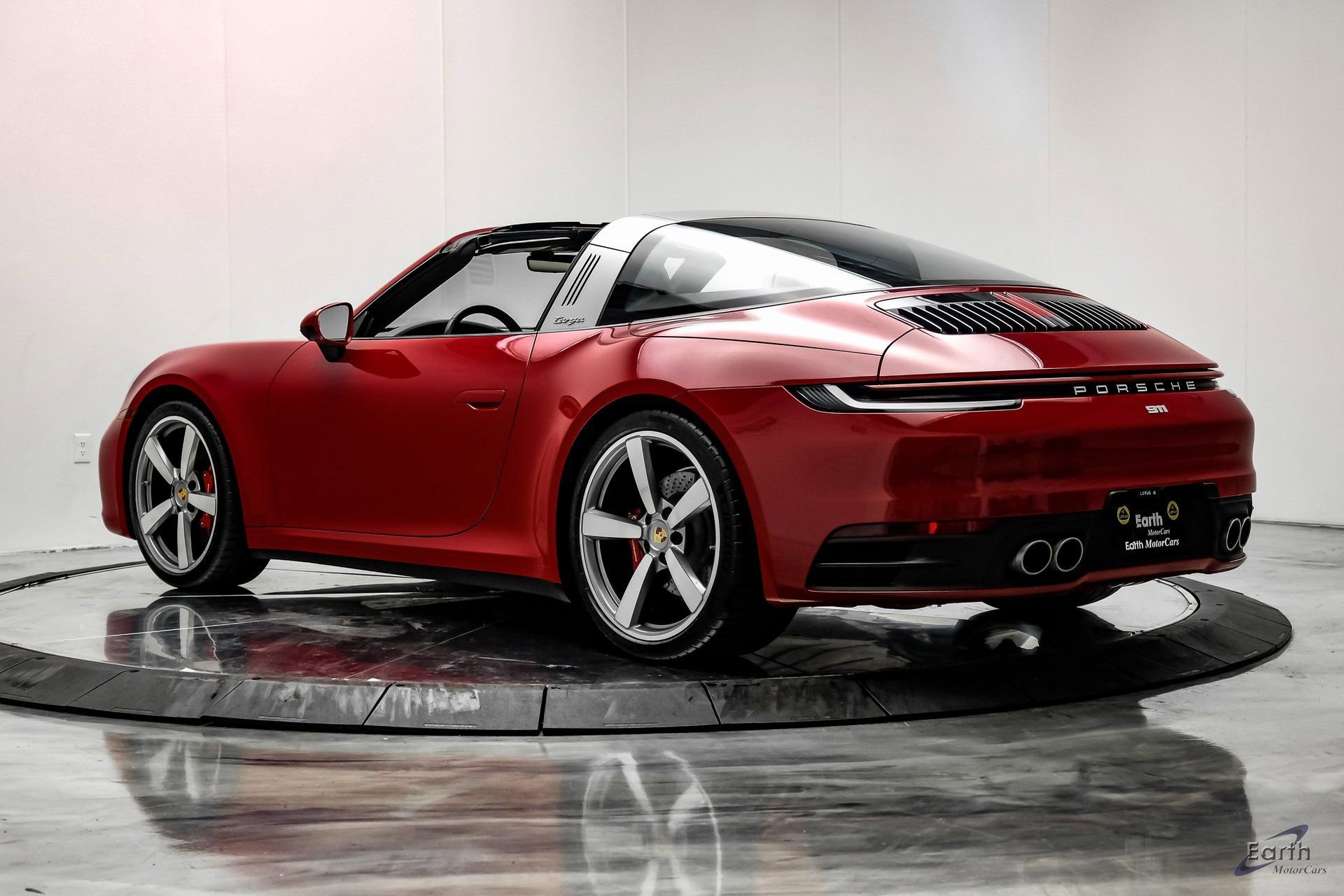 Used 2021 Porsche 911 Targa 4S Heritage Design image 12