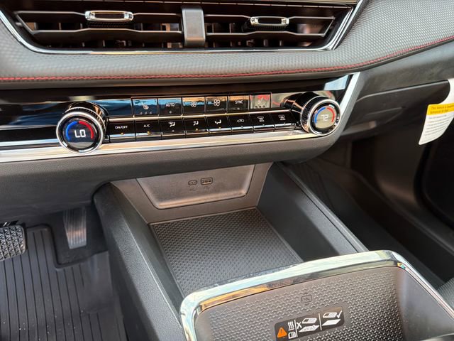 New 2026 Chevrolet Equinox RS FWD image 30