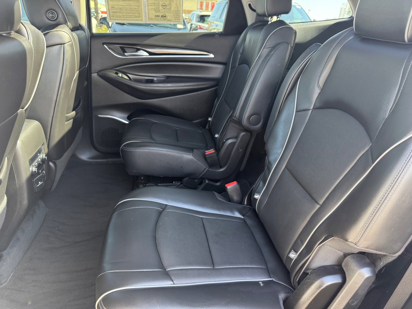 Used 2021 Buick Enclave Avenir w/ Avenir Technology Package FWD image 24