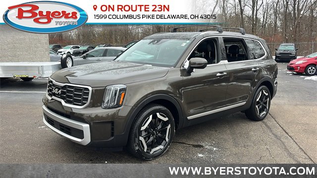 Used 2024 Kia Telluride S w/ S Sunroof Package