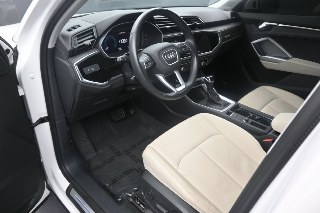 Used 2023 Audi Q3 2.0T Premium AWD/4WD image 10