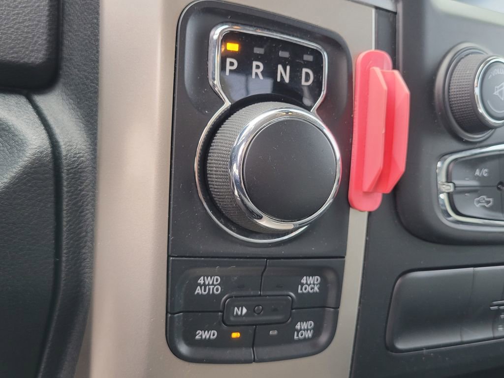 Used 2015 RAM 1500 Big Horn image 28