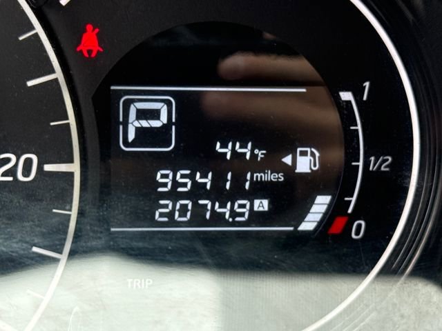 Used 2016 Nissan Versa Note SV image 24