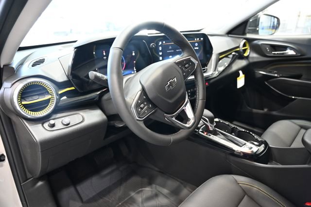 New 2026 Chevrolet Trax ACTIV w/ Driver Confidence Package FWD image 17