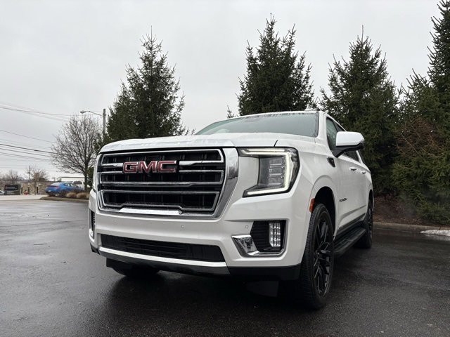 Used 2024 GMC Yukon XL SLT w/ SLT Premium Package