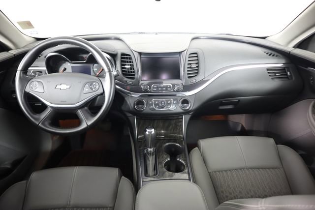 Used 2015 Chevrolet Impala LT FWD image 23