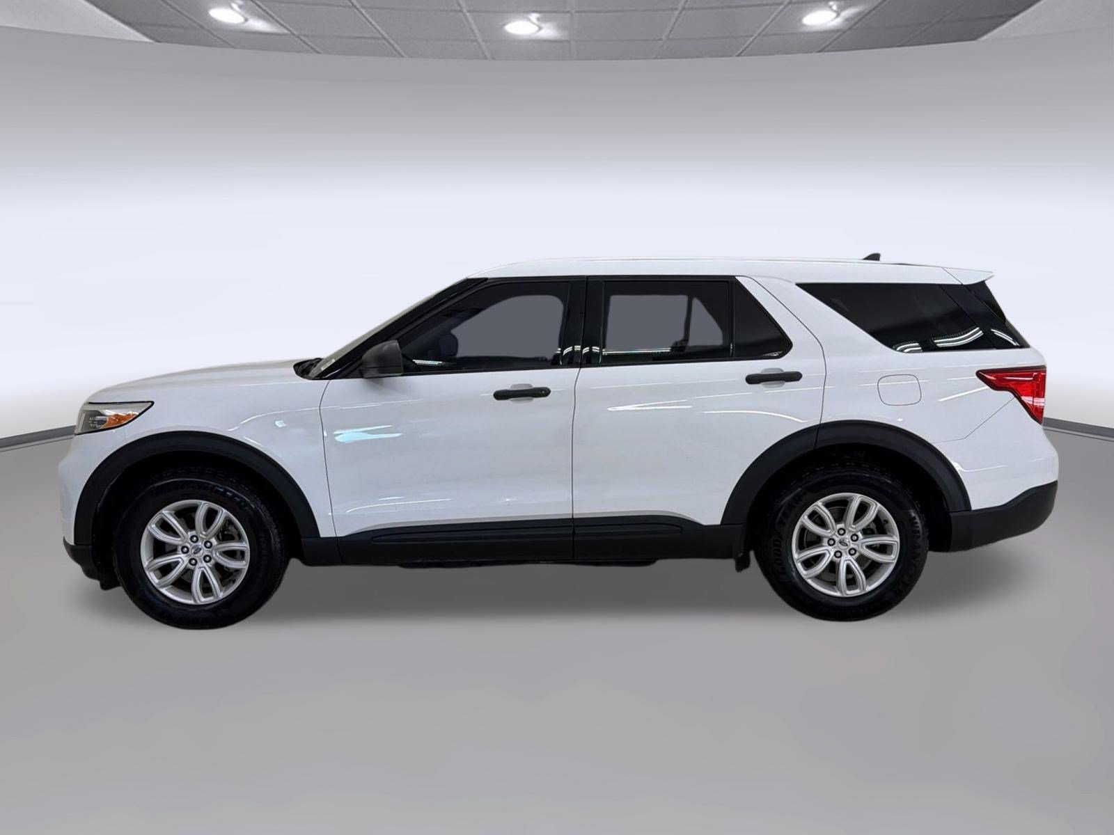 Certified 2021 Ford Explorer 2WD image 2