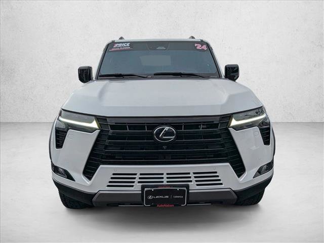 Used 2024 Lexus GX 550 image 2