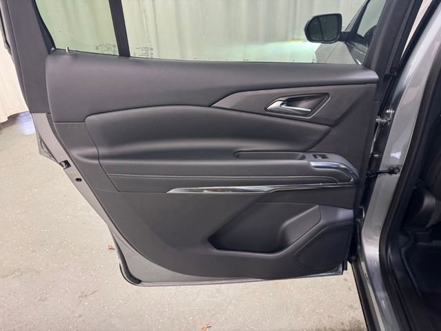 New 2026 Chevrolet Traverse LT w/ LPO, Floor Liner Package AWD/4WD image 30