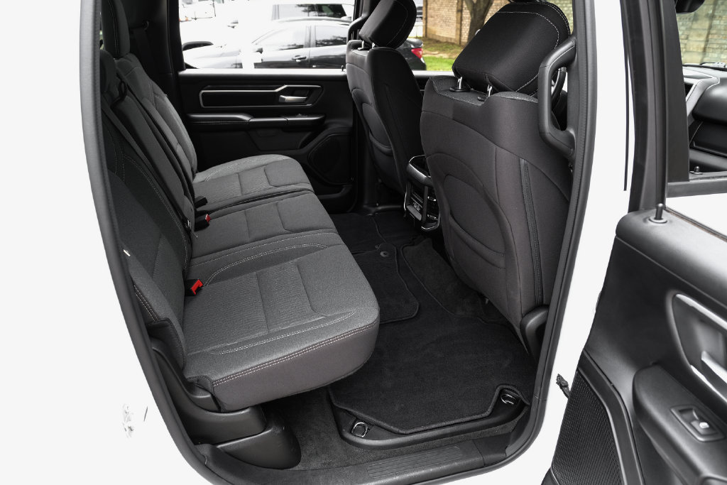 Used 2023 RAM 1500 Big Horn AWD/4WD image 50