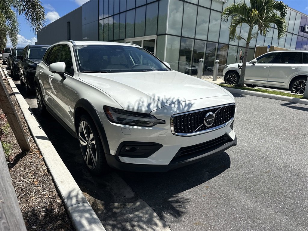 New 2026 Volvo V60 B5 Cross Country Plus w/ Protection Package Premier image 1