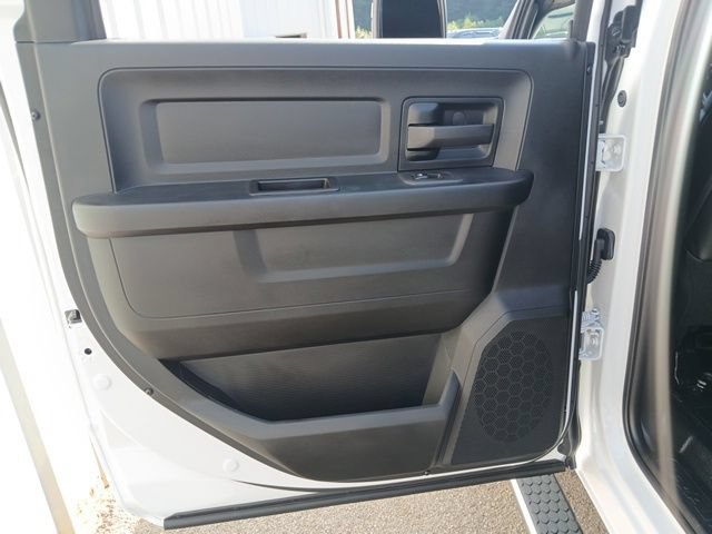 New 2027 RAM 4500 Tradesman w/ Chrome Appearance Group AWD/4WD image 16