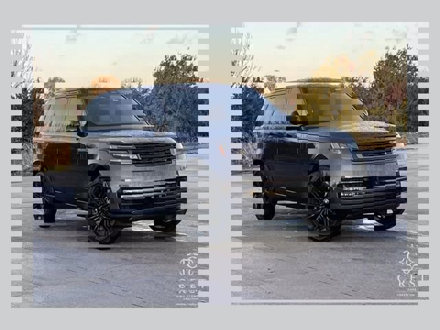 Used 2025 Land Rover Range Rover Long Wheelbase SE
