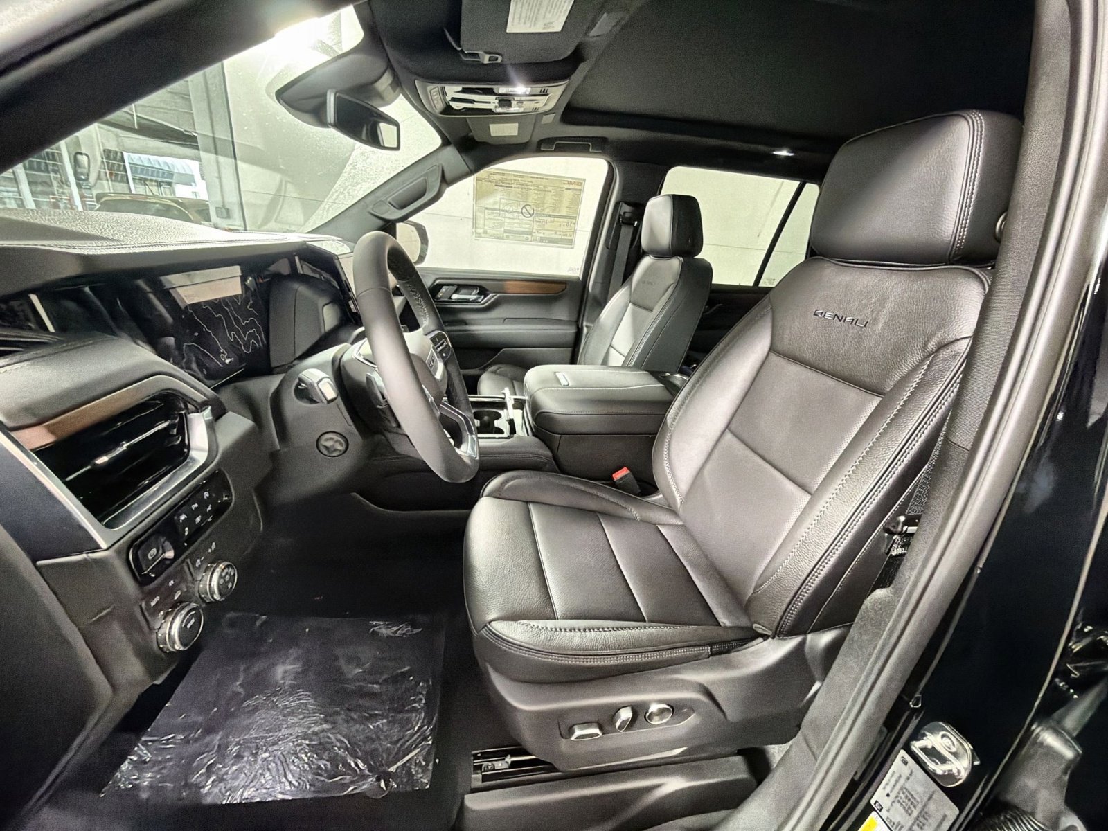 New 2026 GMC Yukon Denali image 13