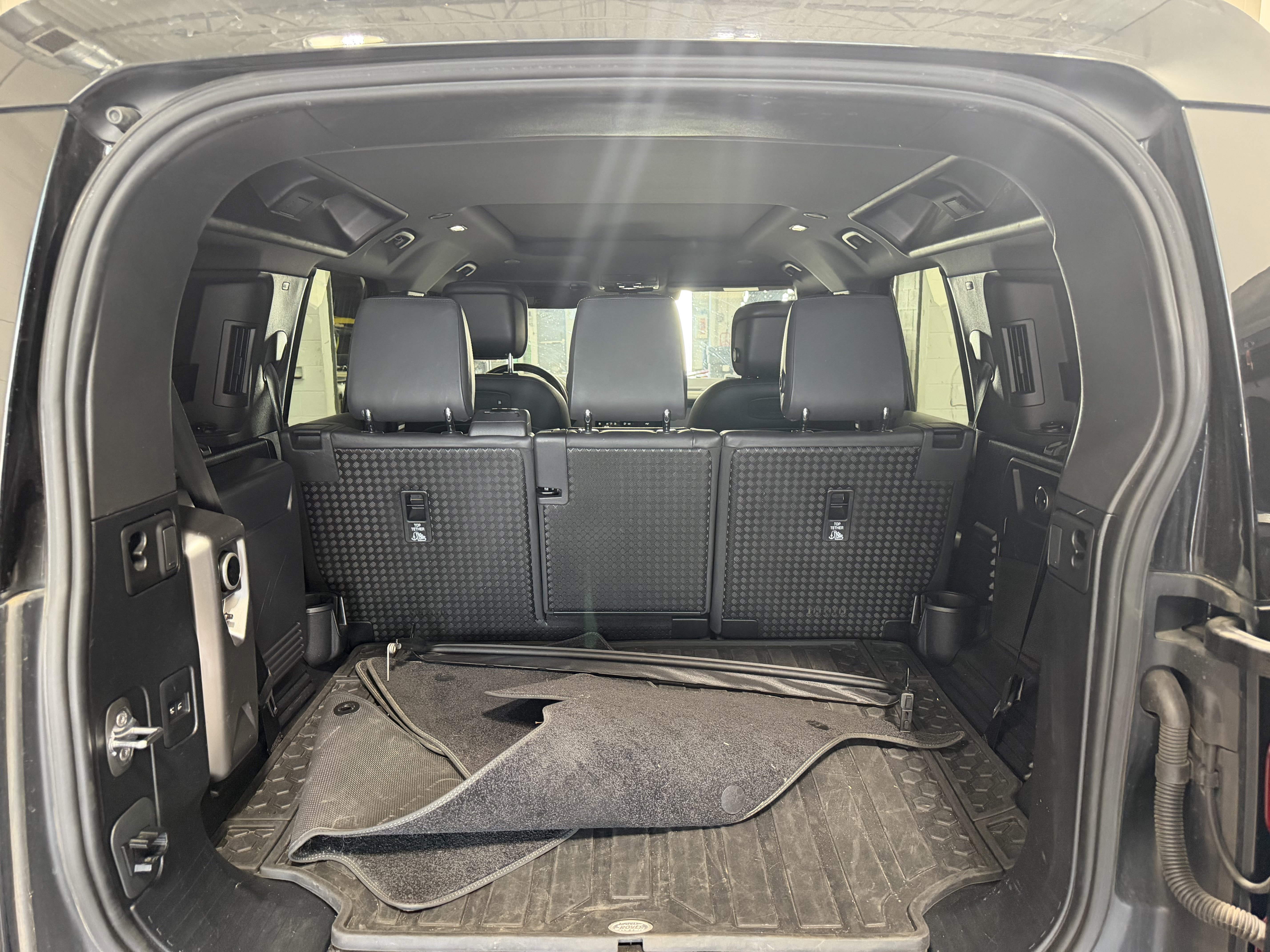 Used 2022 Land Rover Defender 110 X-Dynamic HSE AWD/4WD image 34