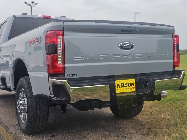 New 2026 Ford F350 4x4 Crew Cab Super Duty image 3