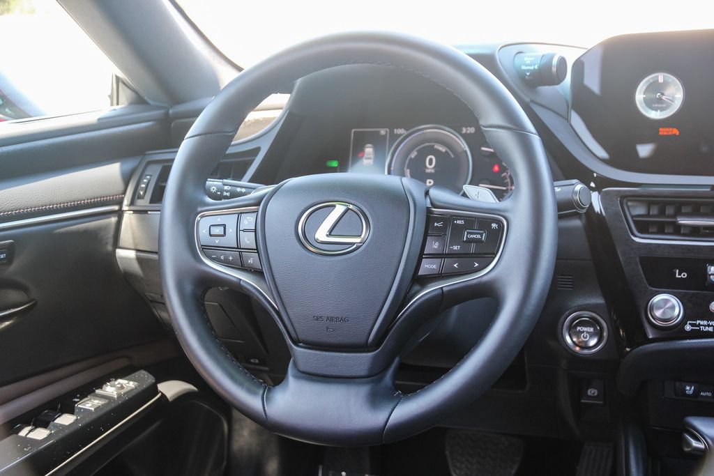 Certified 2025 Lexus ES 300h w/ Premium Package FWD image 16