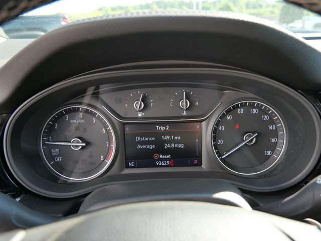 Used 2018 Buick Regal Essence w/ Driver Confidence Package #1 AWD/4WD image 24