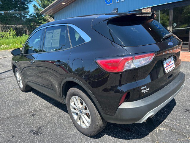 Used 2022 Ford Escape SE w/ Cold Weather Package AWD/4WD image 8