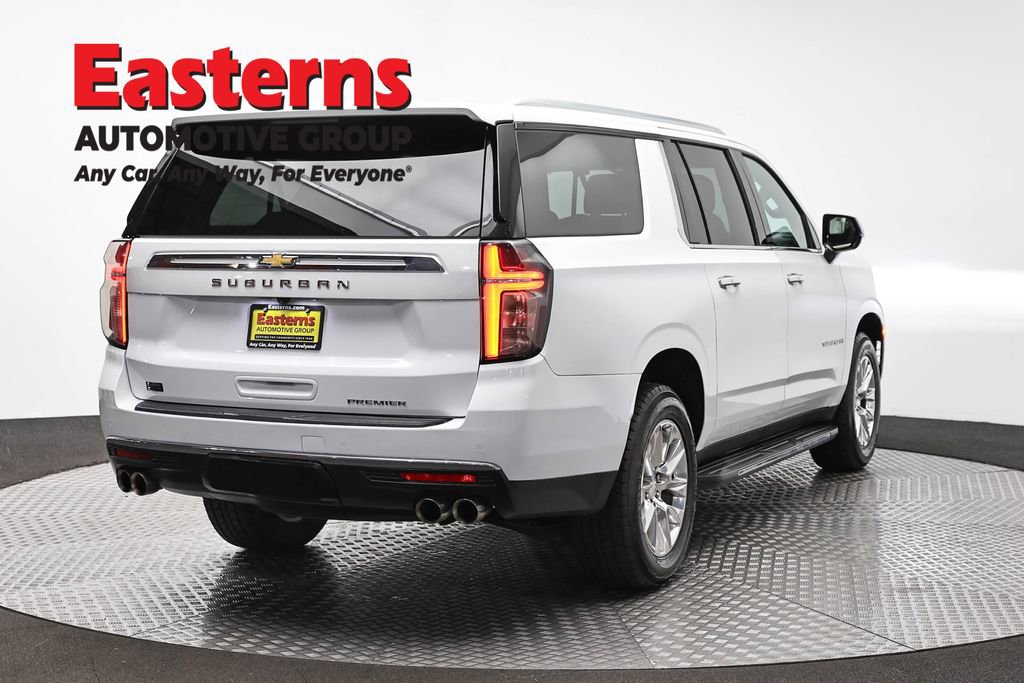 Used 2023 Chevrolet Suburban Premier RWD image 5
