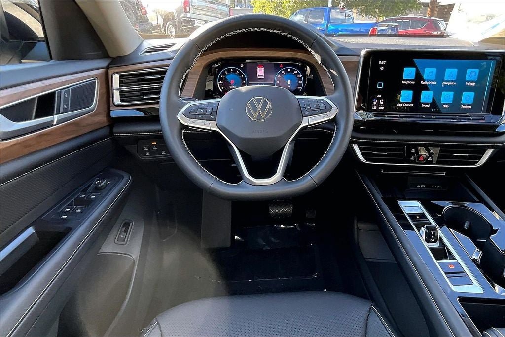 New 2026 Volkswagen Atlas SE FWD image 4