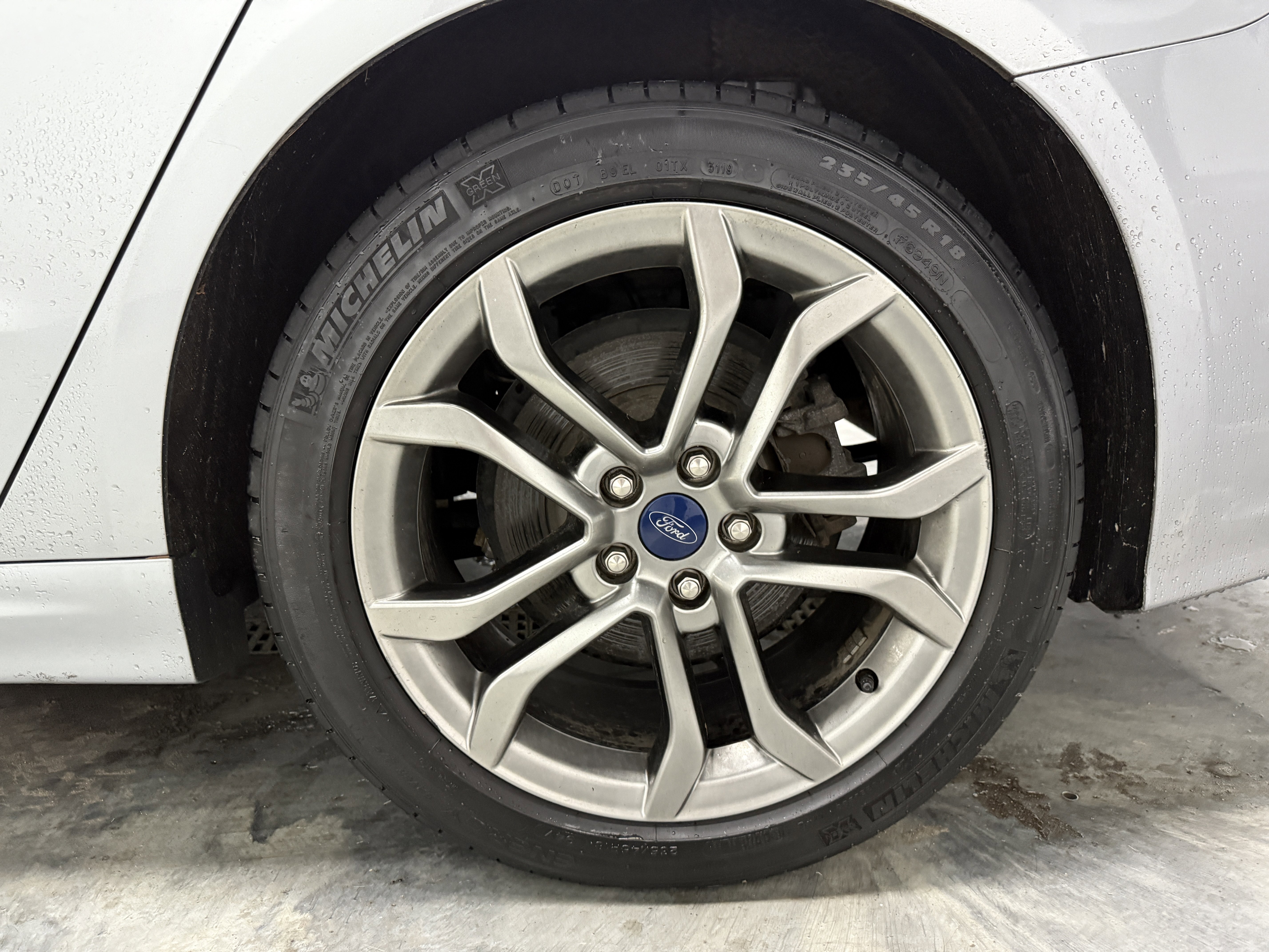 Used 2020 Ford Fusion SEL image 27