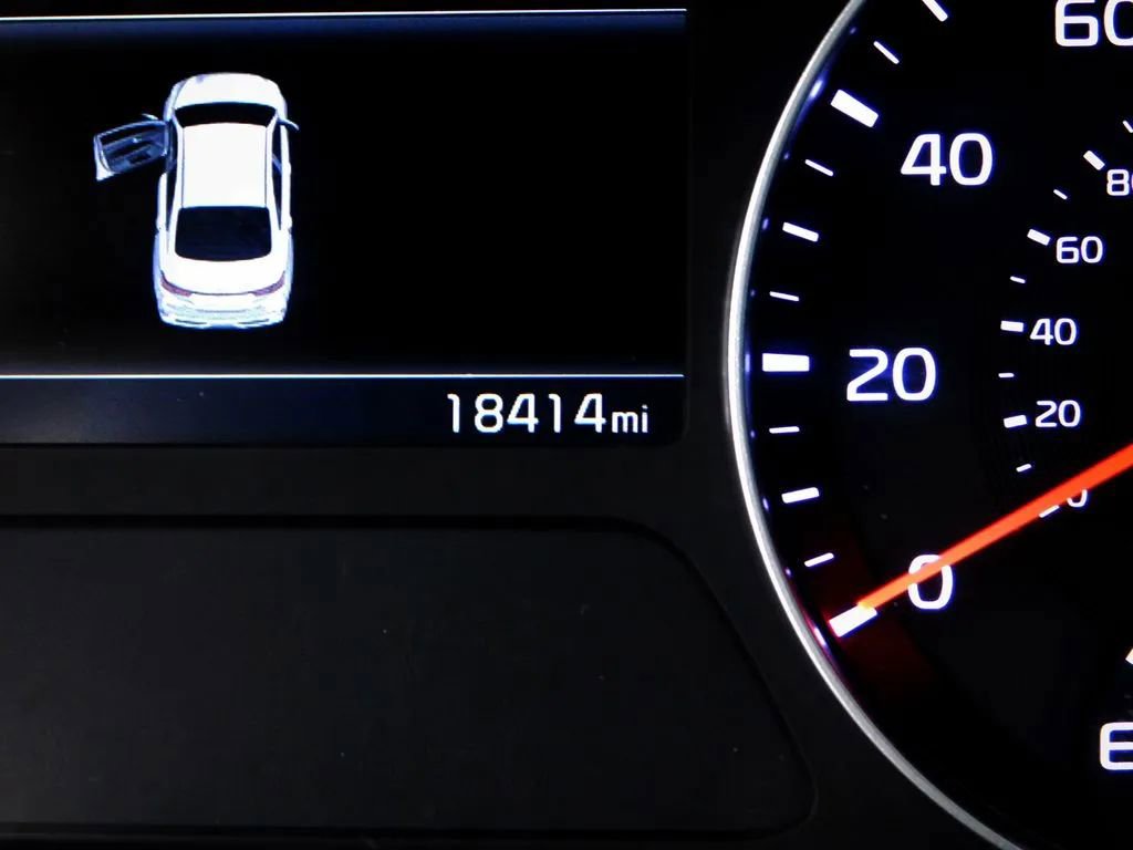 Used 2023 Kia Forte GT image 25