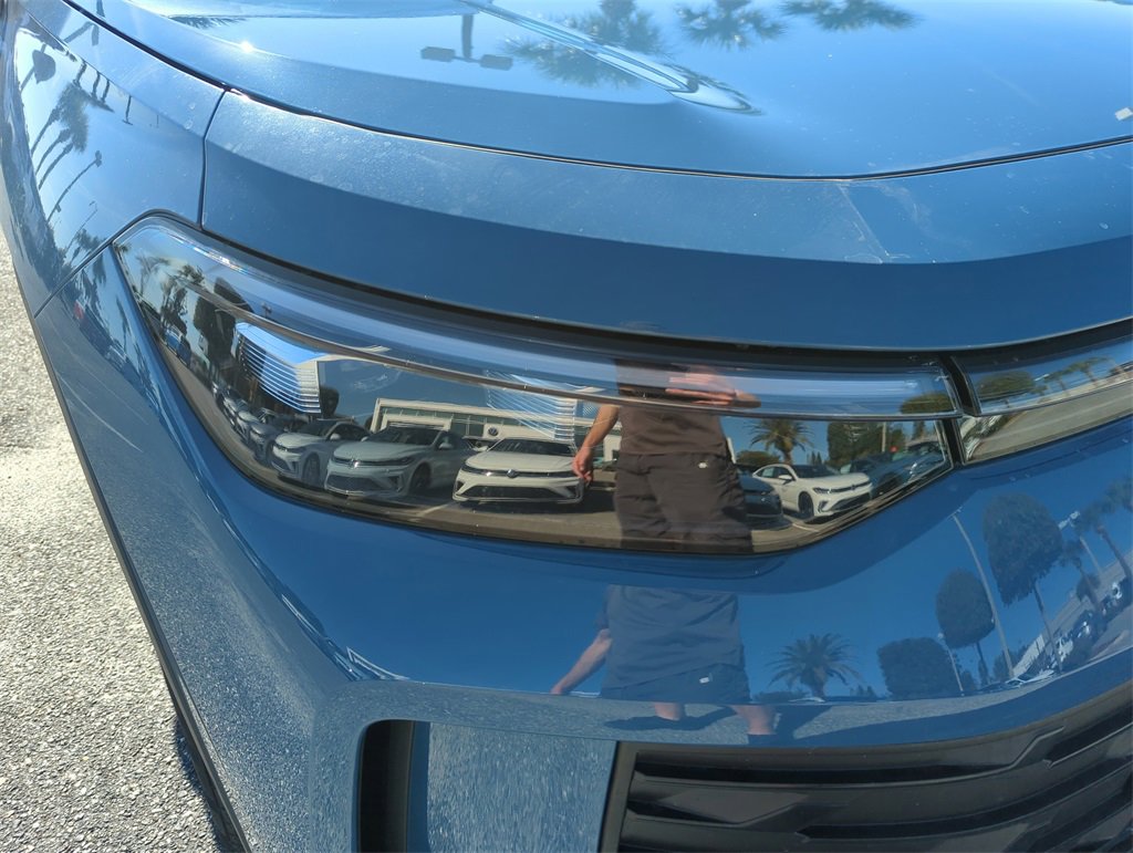 New 2026 Volkswagen Tiguan SE image 17