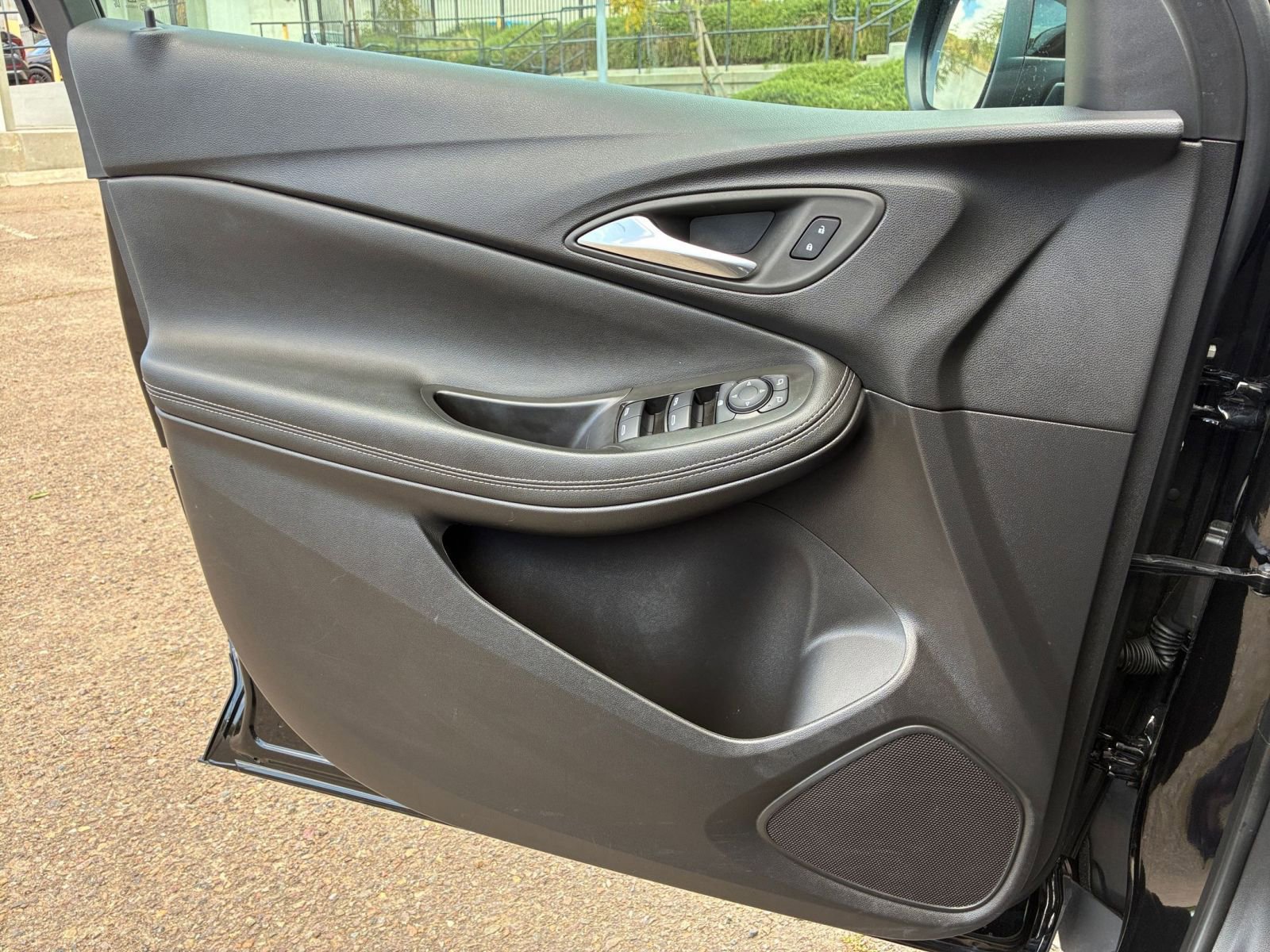 Used 2025 Buick Encore GX Preferred image 18