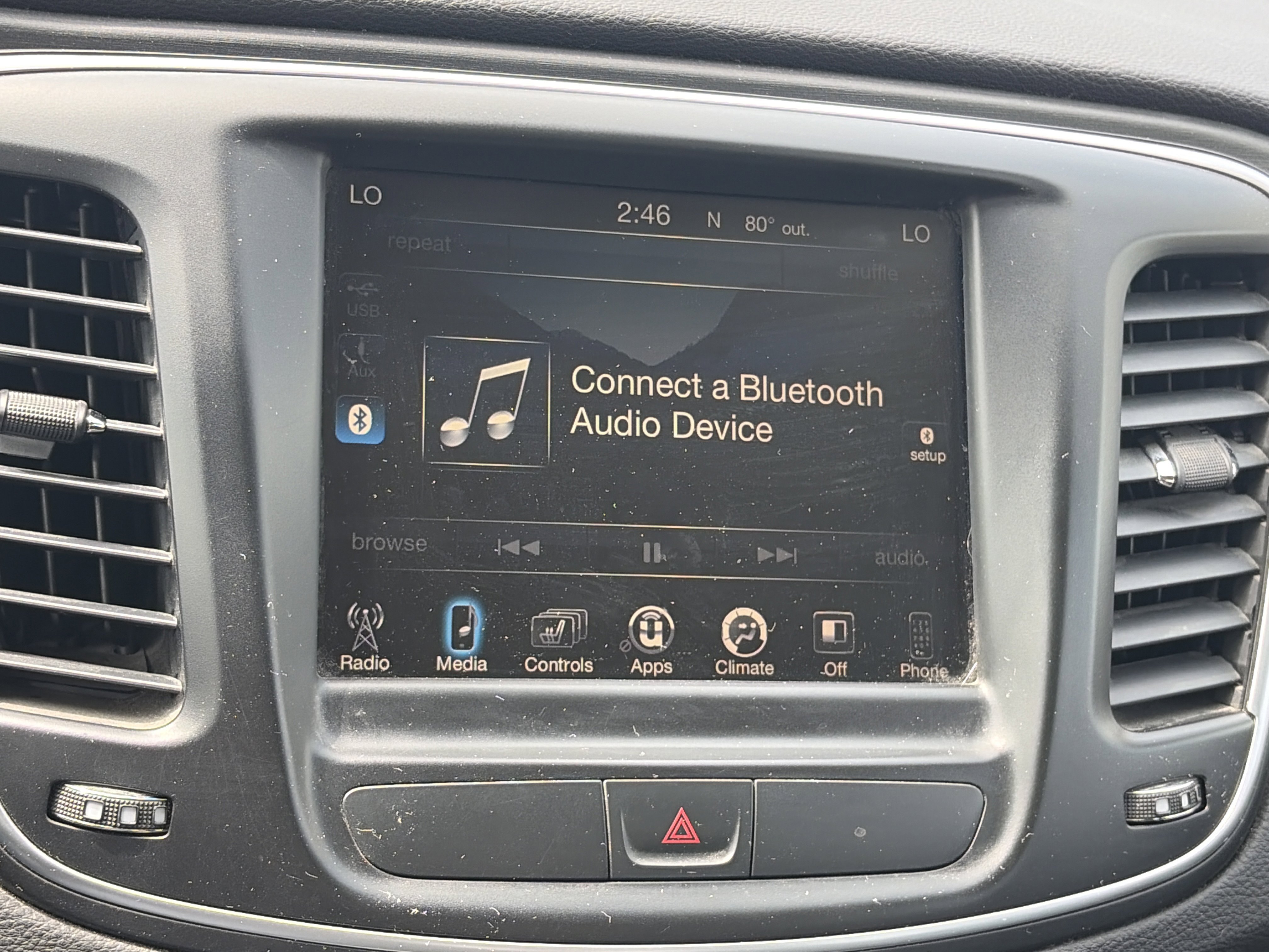 Used 2015 Chrysler 200 Limited w/ Convenience Group FWD image 28