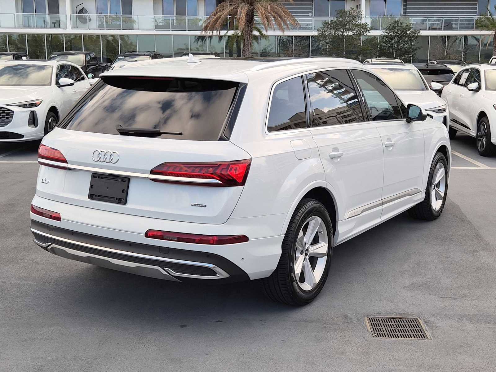 Certified 2023 Audi Q7 2.0T Premium Plus w/ Premium Plus Package AWD/4WD image 6