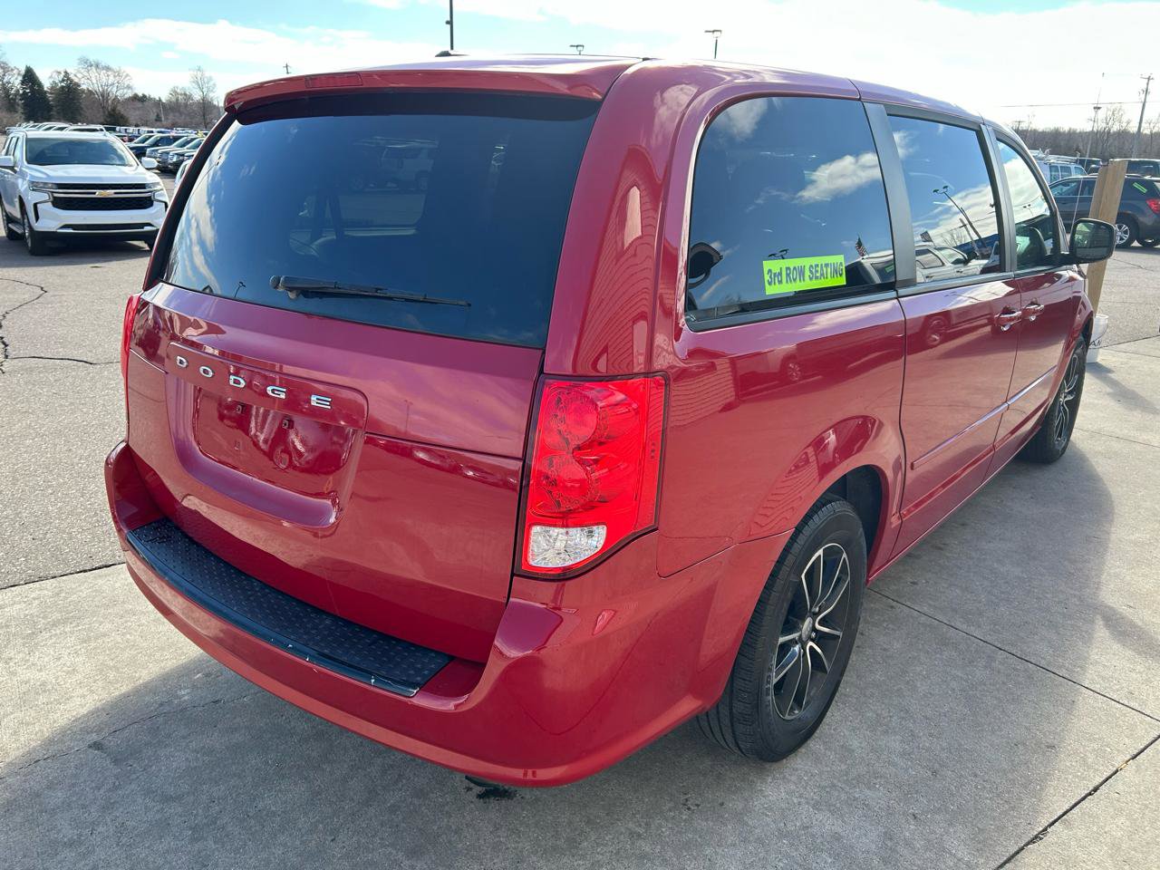 Used 2015 Dodge Grand Caravan SXT w/ Blacktop Package image 5