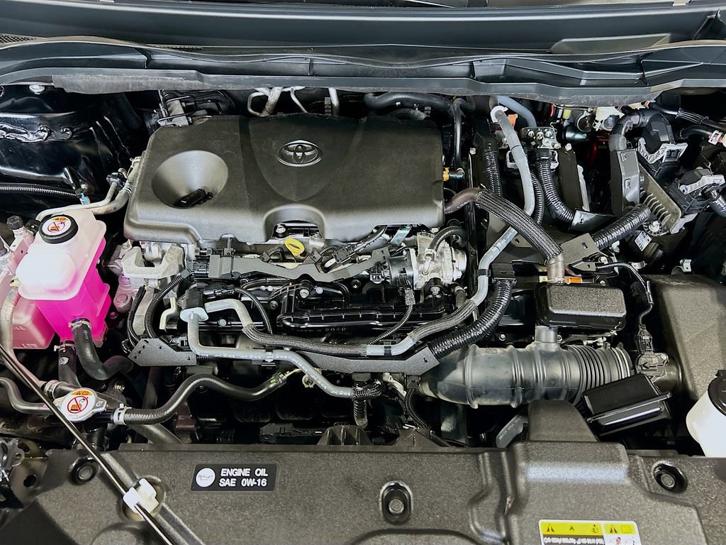 Used 2023 Toyota Sienna XLE w/ XLE Plus Package FWD image 30