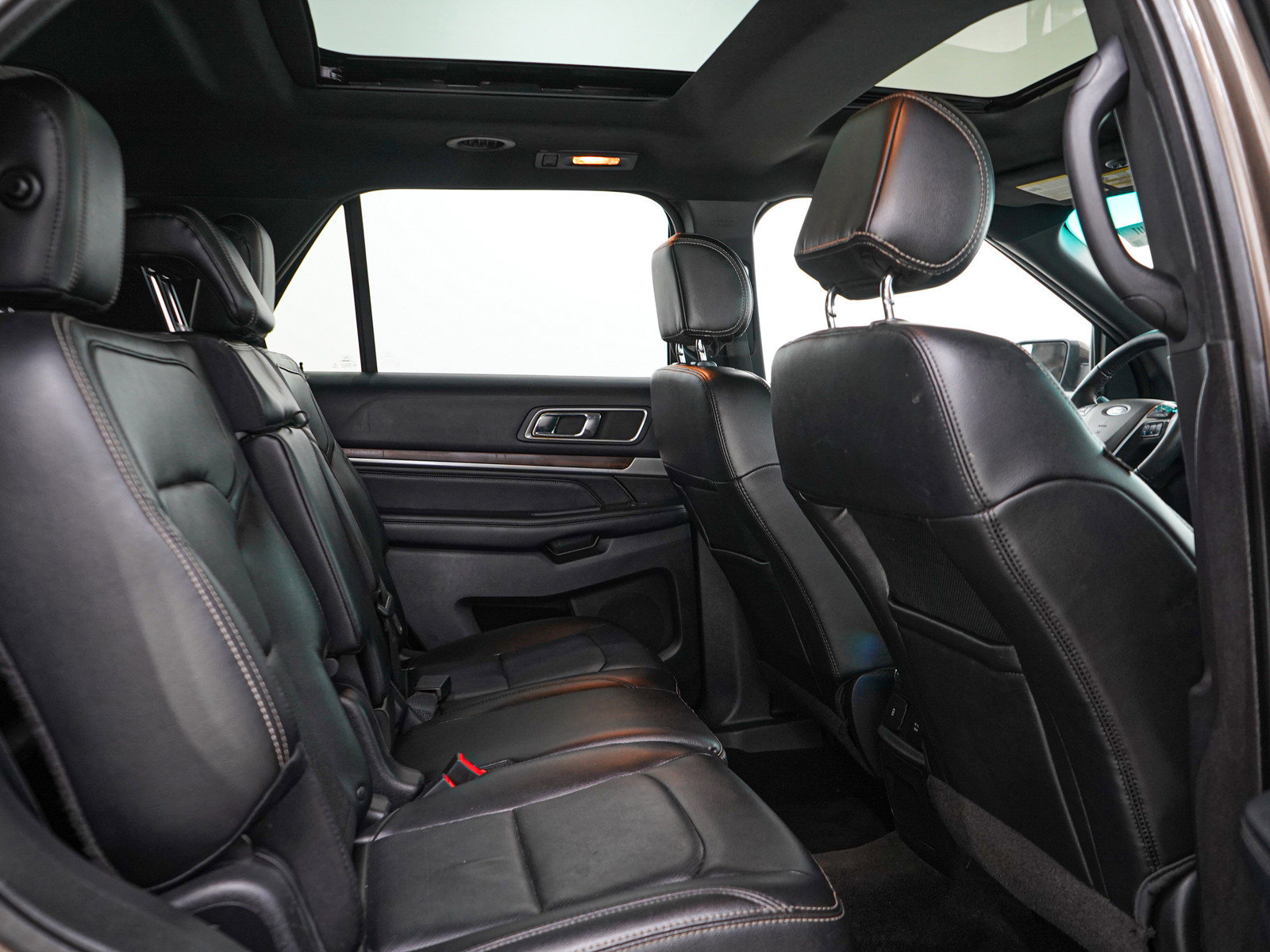 Used 2016 Ford Explorer Limited AWD/4WD image 12