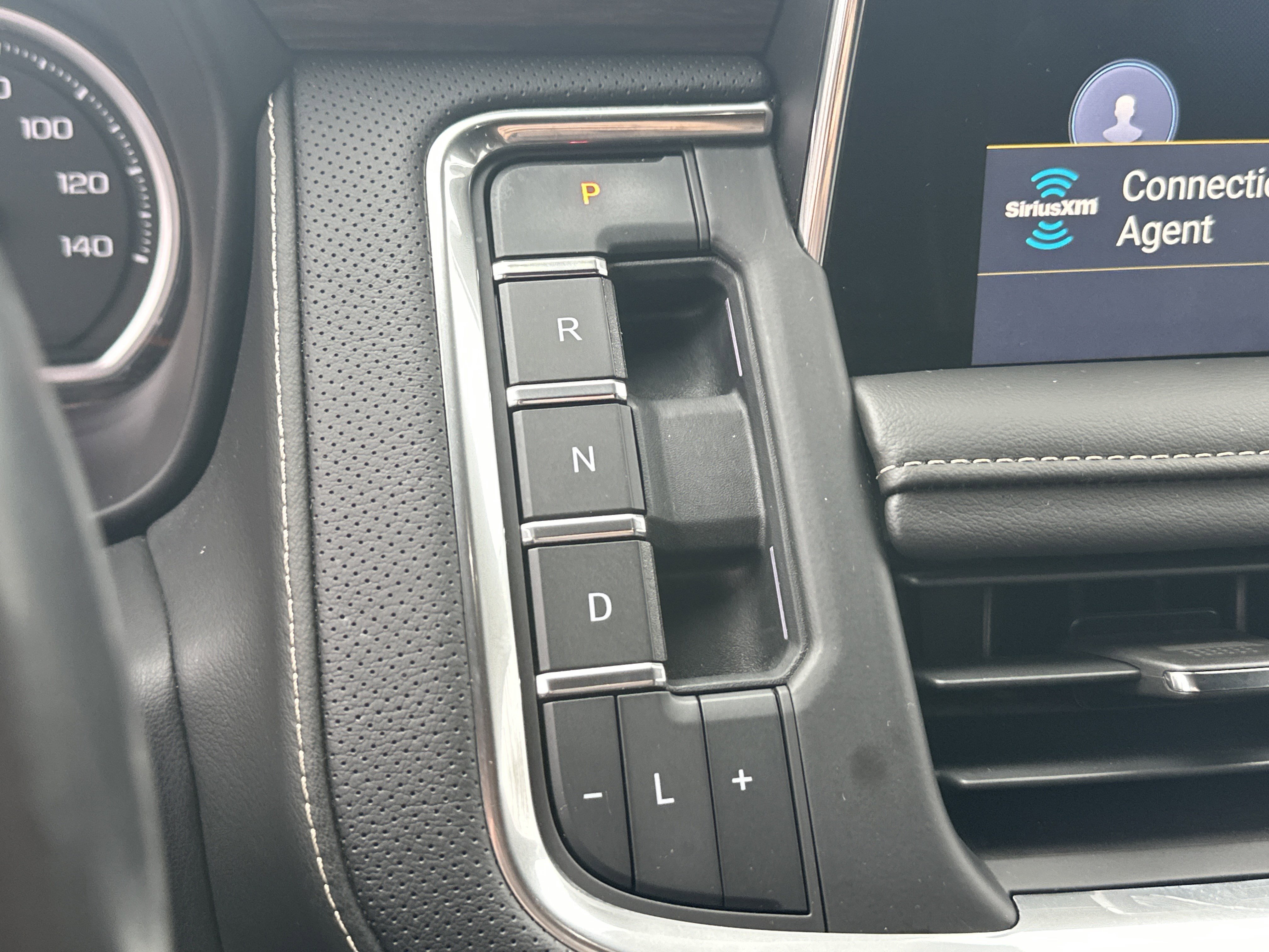 Used 2021 Chevrolet Tahoe Premier w/ Premium Package image 35