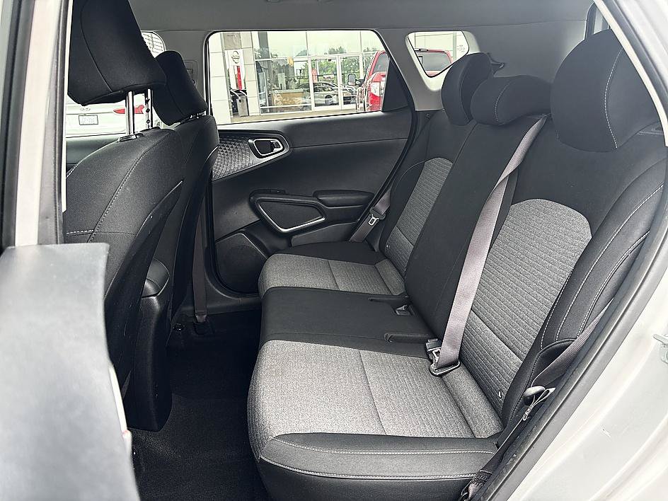 Used 2020 Kia Soul S FWD image 22