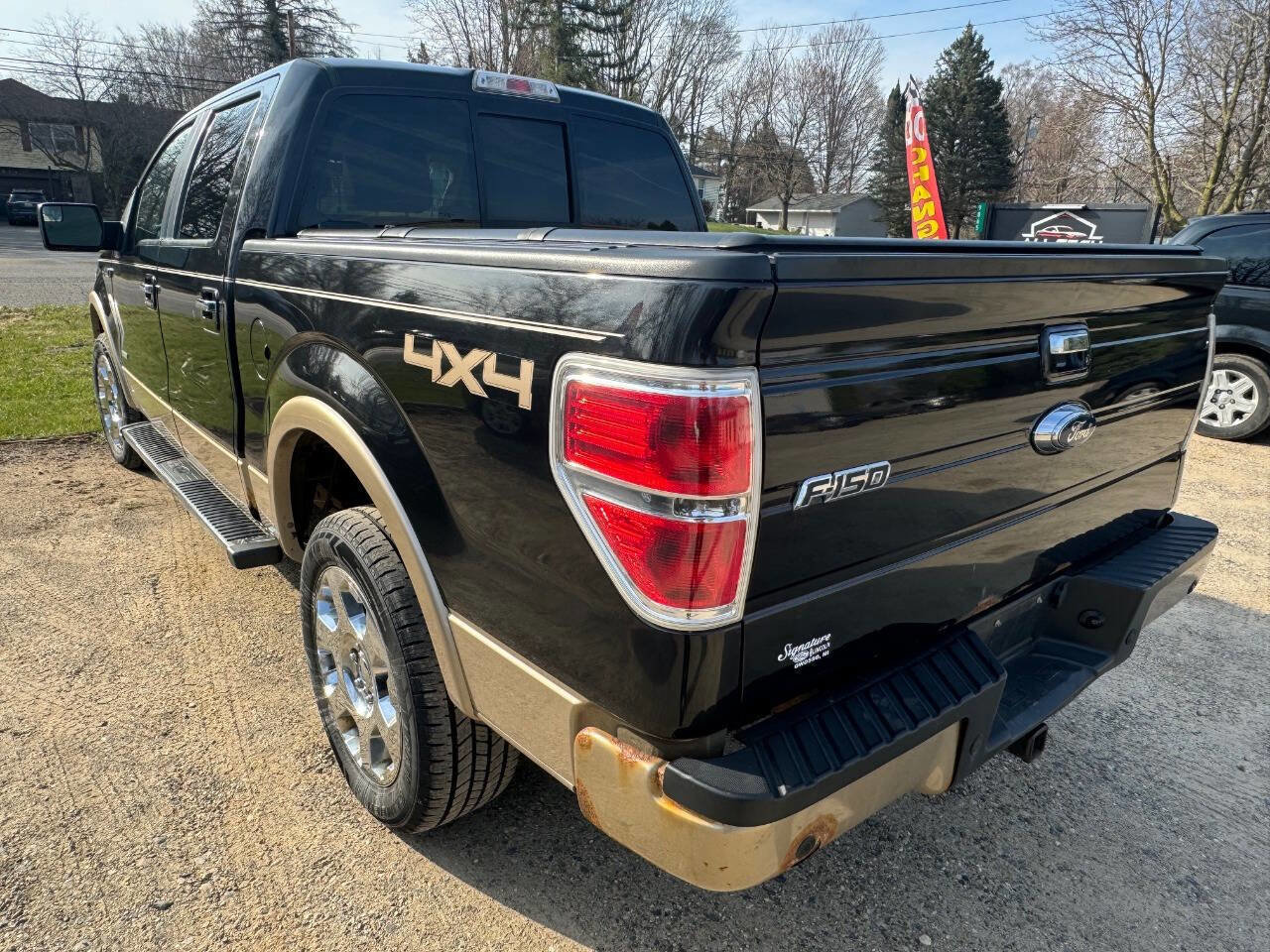 Used 2012 Ford F150 Lariat w/ Lariat Chrome Pkg image 4