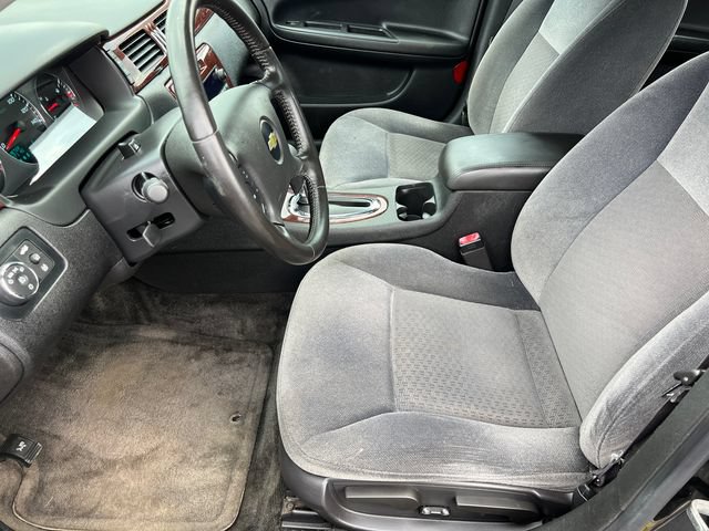 Used 2011 Chevrolet Impala LT FWD image 18