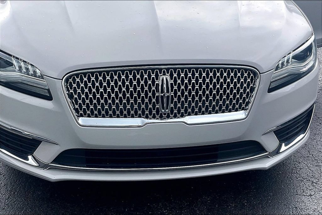 Used 2019 Lincoln MKZ Premiere FWD image 29
