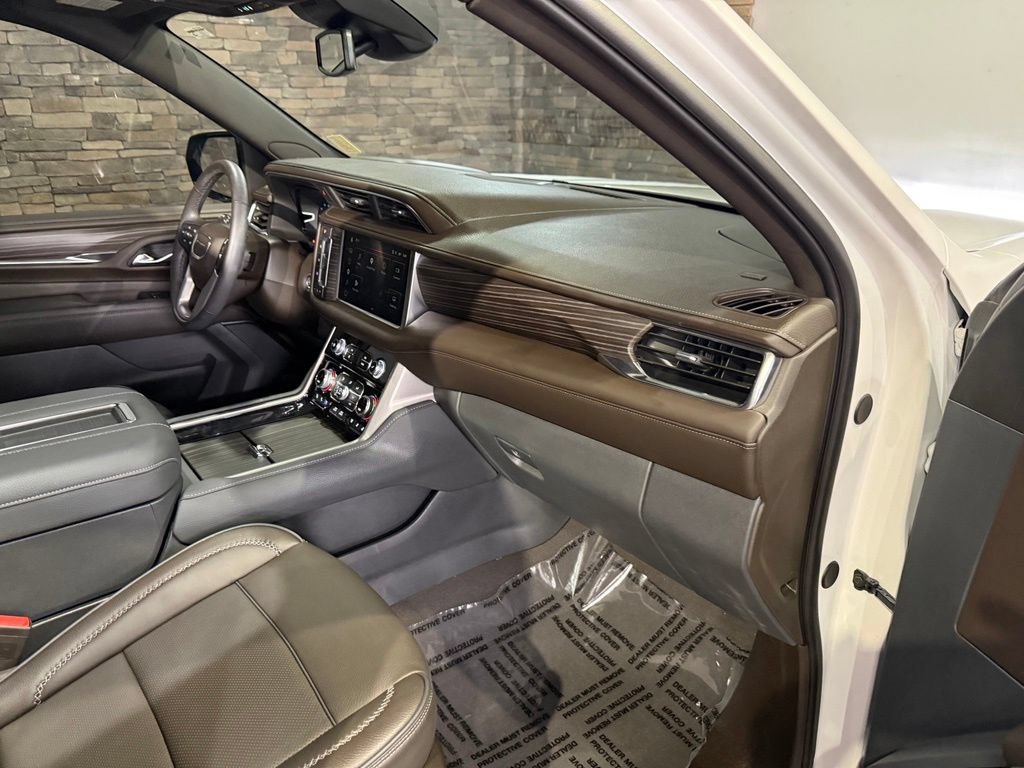 Used 2024 GMC Yukon Denali w/ Max Trailering Package AWD/4WD image 30