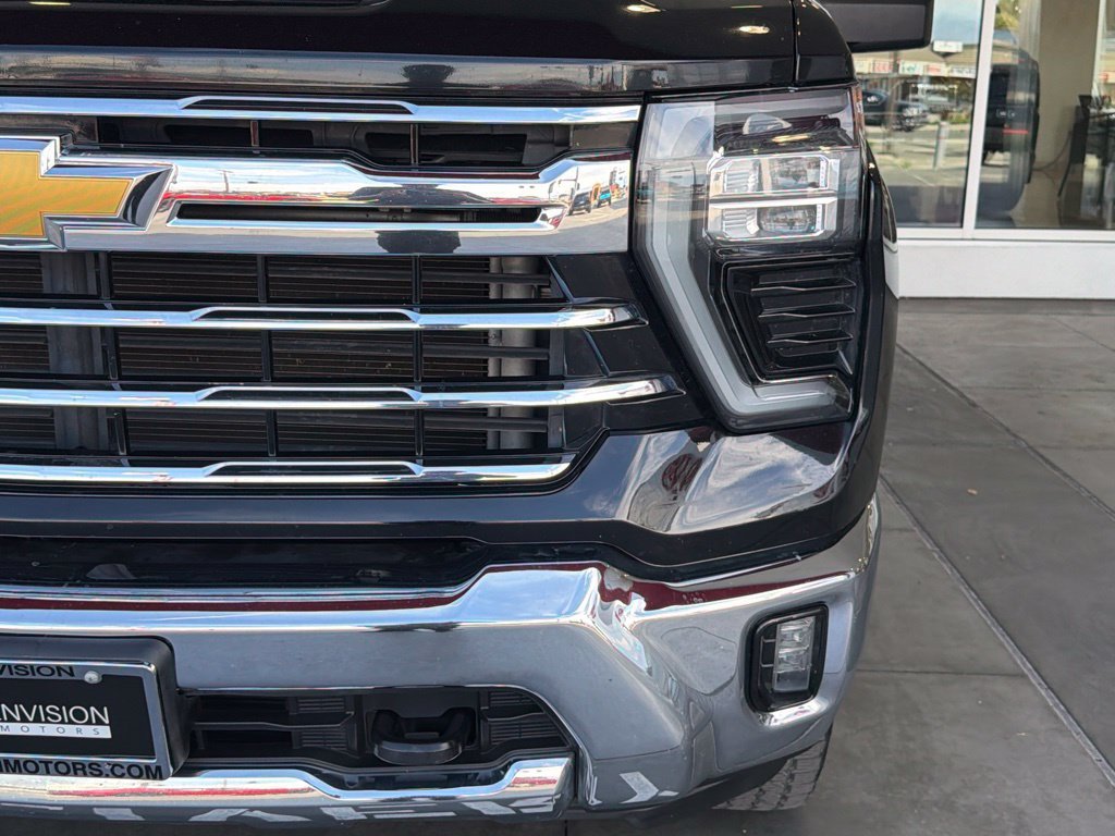 Used 2024 Chevrolet Silverado 2500 LTZ AWD/4WD image 5