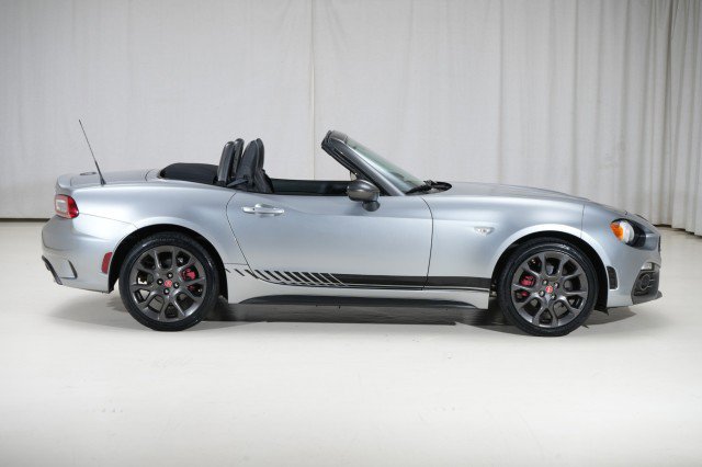 Used 2017 FIAT 124 Spider Abarth image 16