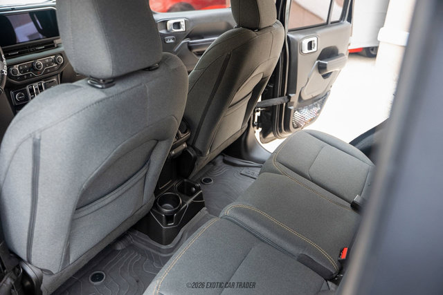 Used 2024 Jeep Wrangler Unlimited Sport AWD/4WD image 31
